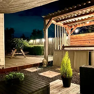 Holiday home Wellness With Jacuzzi &sauna&private Garden Near Amsterdam, Vijfhuizen